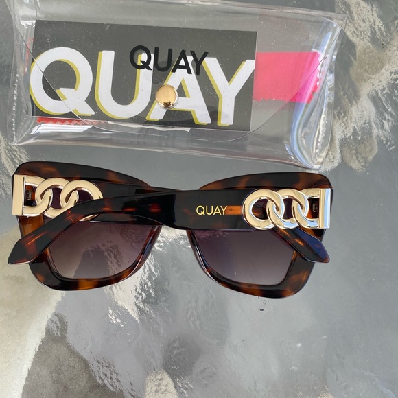 Quay Australia x Love Island Chain Reaction Cat Eye Sunglasses Tortoise - Picture 5 of 6